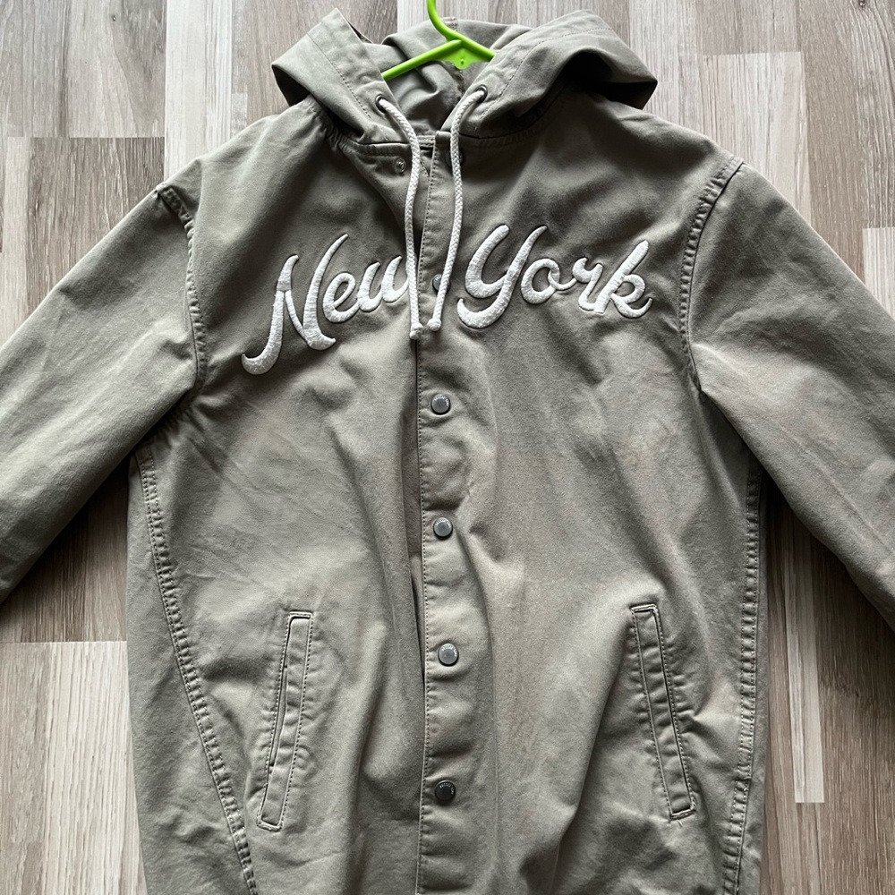 Divided Brand, Size Small, Tan classic New York Jacket